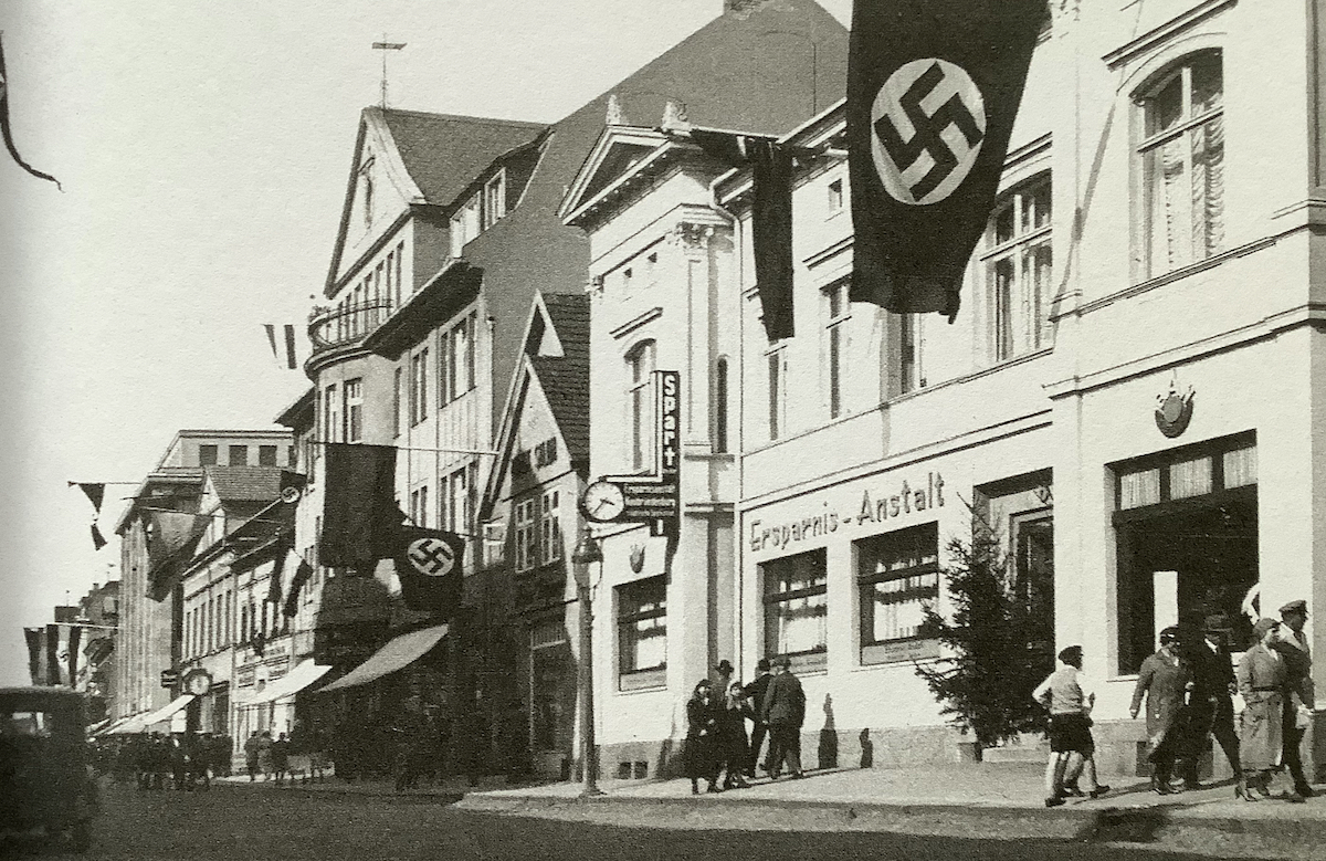 Stargarder Straße (damals Adolf-Hitler-Straße) im Jahr 1935 (Quelle: Regionalmuseum NB)