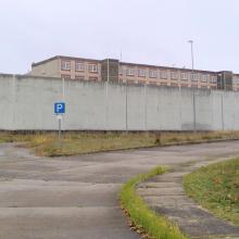 Blick auf die ehemalige Haftanstalt der Staatssicherheit in Neubrandenburg